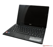 Acer ha cambiato solo poche cose all'Aspire One 725 rispetto al suo predecessore.