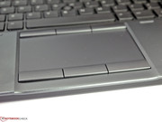 Il touchpad è ampio, ma non è possibile configurarlo nel dettaglio.
