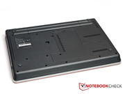 Il retro del ThinkPad Edge E525, senza porta docking.