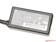 HP include un alimentatore compatto da 45-Watt.