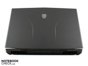 Il colossale Alienware M17x R3 pesa 4.3 Kg.