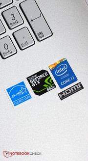 Dentro c'è una GeForce GTX 850M, ma le prestazioni calano molto in alcuni benchmarks ed applicazioni.