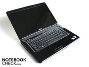 Di primo acchitto il Dell Inspiron 1545 sembra come un normale notebook da 15.6 pollici nero.