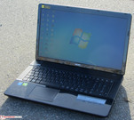 L'Acer Aspire E1-772G all'esterno