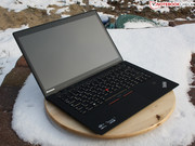 Il presentatore Lenovo ha coniato la frase: Il ThinkPad X1 Carbon è un giocattolo esclusivo.