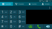 L'app telefono somiglia a quella Windows Phone e lavora anche in modalità panoramica.