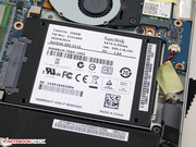 Il dispositivo di archiviazione di default è un drive da 2.5" SATA.