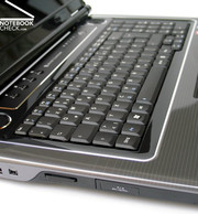 L'M70S offre una tastiera con un buon layout,...