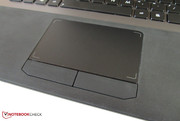 Il touchpad attira gli utenti con la sua dimensione.
