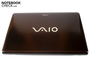 Una etichetta chic "VAIO" sulla cover.