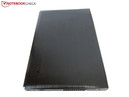 Il notebook ha un'altezza di circa quattro centimetri.