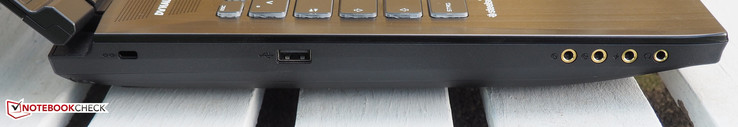 Lato sinistro: Kensington Lock, USB 2.0, 4x audio