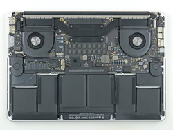 Memoria, processore e scheda grafica sono saldate (fonte: MBP 15 fine 2013, ifixit.com)