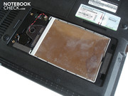 L'hard disk da 320 GByte è protetto anche da una pellicola plastica