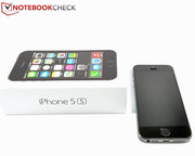 Il nuovo iPhone 5s costa 699 Euro (versione 16 GB).