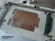 Ecco come appare l'interno del case dopo aver rimosso l cover e l'hard disk