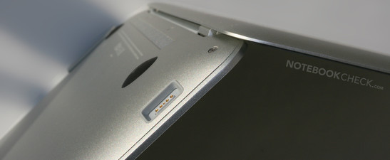 Apple MacBook Air il pià piccolo portatile del mondo