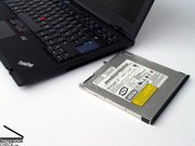 Il DVD drive può lasciare spazio ad una batteria addizionale.
