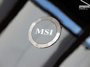 Sul retro il logo MSI è illuminato.