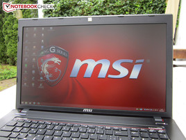 MSI GE70-2PCi785 outdoors