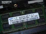 2x 2 GBytes DDR3-8500 già installati