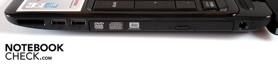 Destra: Multi-in-1 cardreader, 2 porte USB 2.0, drive ottico, alimentazione