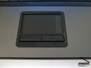 Il touch pad è nettamente separato dagli appoggi per i polsi. Non è risultato molto preciso rispetto a quelli montati sugli HP superiori.