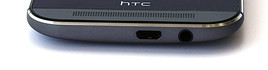Lato Inferiore: Micro USB con MHL, jack stereo