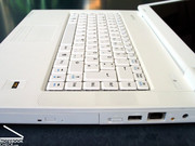 La tastiera si integra bene nel design complessivo del Mythos A15 ed ha una buona usabilità.