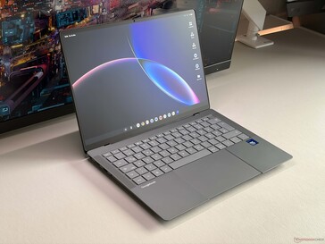 Asus Googlebook 14 con pannello OLED opaco