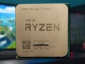 L'APU desktop AMD Ryzen 7 5700G dispone di una iGPU Radeon Vega 8. (Fonte immagine: Chiphell/MakeUseOf - modificato)