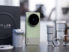 Il Vivo X300 Ultra in uno dei suoi colori di lancio.