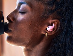 I Powerbeats Fit sono disponibili in quattro colori, tra cui il rosa. (Fonte: Apple)