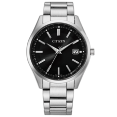 Orologio Citizen CB0300-53E Eco-Drive radiocontrollato, caratterizzato da un quadrante nero con finitura a raggiera, cassa in acciaio inossidabile da 40 mm, bracciale a tre maglie e datario a ore 3.
