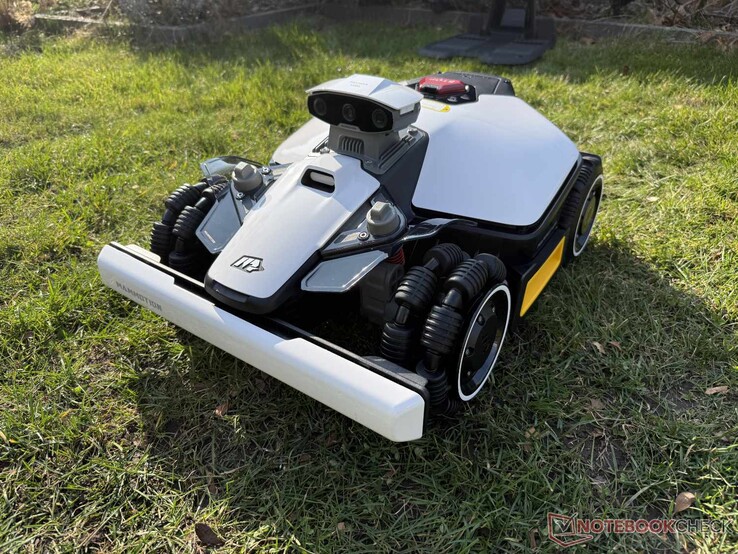 Recensione di Mammotion Luba mini 2 AWD 1000