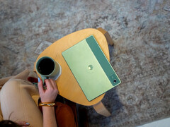 Il nuovo Moto Pad 2026 è fondamentalmente un rebrand del Lenovo Idea Tab. Nella foto: un'immagine promozionale che mostra il retro del nuovo tablet.