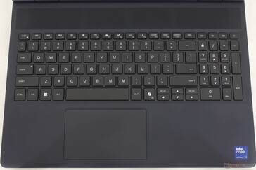 La tastiera include un tastierino numerico, a differenza di quanto accade su Alienware Area-51