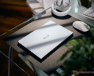 La versione Panther Lake dell’XPS 13 è disponibile nella finitura Sky qui illustrata.