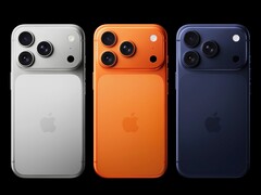 L&#039;iPhone 17 Pro è disponibile in tre colori, tra cui &quot;Cosmic Orange&quot; e &quot;Deep Blue&quot; (Fonte: Apple)