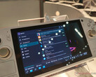 Zotac Zone Pro con il suo fork di Manjaro Linux (fonte: Notebookcheck)
