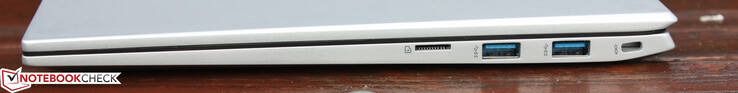 lettore di schede microSD, due porte USB-A (3.2 Gen2), Kensington Lock