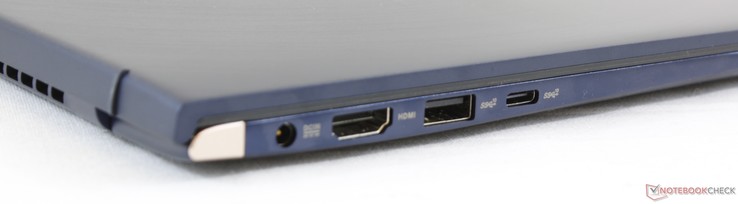 Lato Sinistra: adattatore AC, HDMI, USB Type-A 3.1 (10 Gbps), USB Type-C Gen. 2