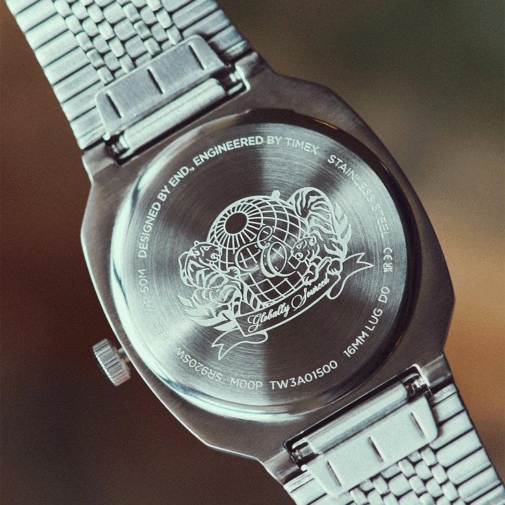 Il retro del modello Timex END. x Timex 1981 Reissue Inspired.