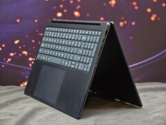 Lenovo ha presentato un laptop 2-in-1 dotato della tecnologia RTX Spark di Nvidia