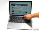 Il MacBook Pro 13 del 2016 Apple con Touch Bar è entrato nell'elenco dei prodotti vintage.