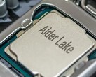 Intel Alder Lake i9-12900K campione di qualificazione raggiungendo 5,3 GHz si dice che sia 800 punti più veloce di AMD Ryzen 5950X nei test multi-core Cinebench R20