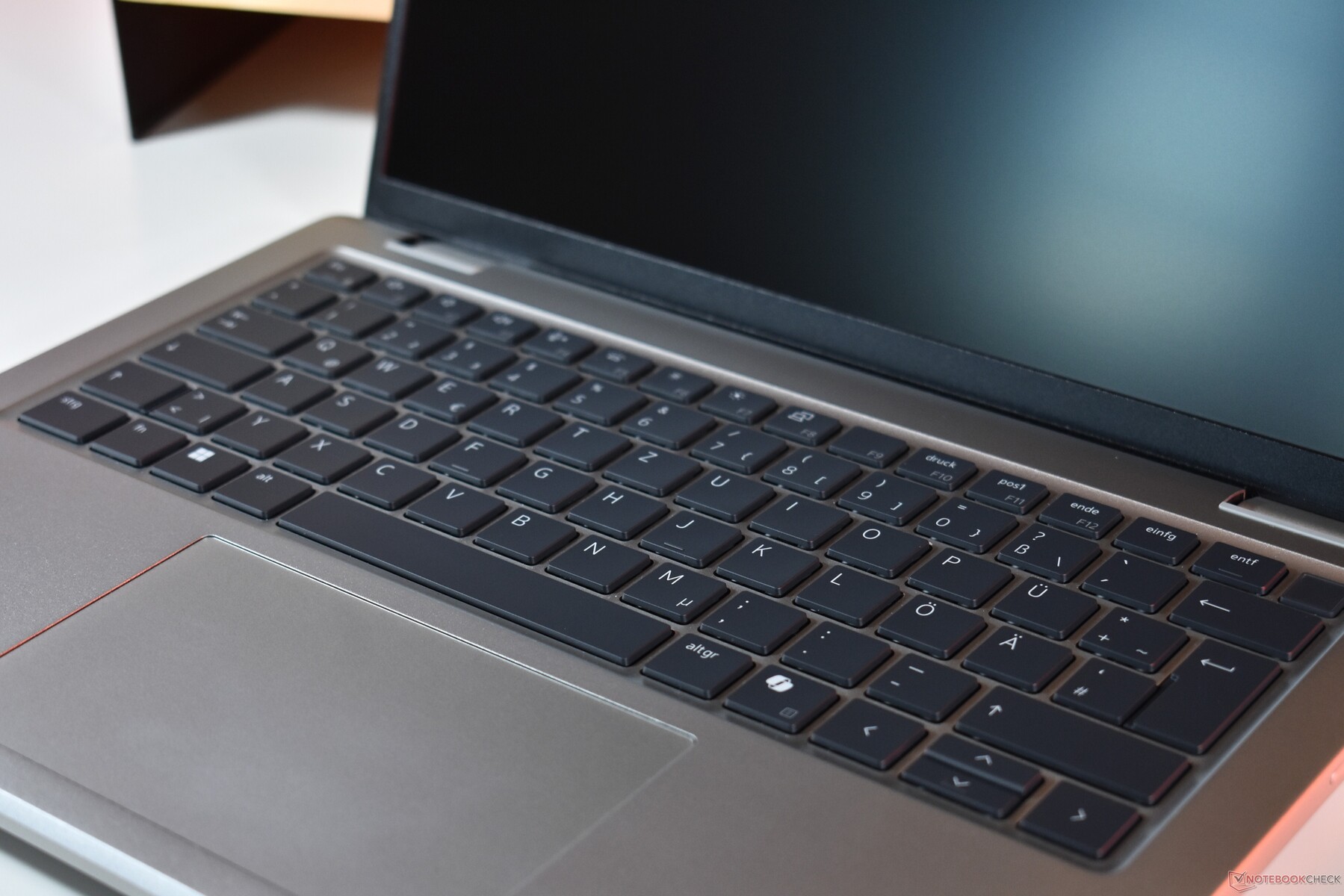 Dell Pro 14 Plus AMD: Tastiera