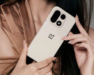 Si dice che il OnePlus 15 abbia uno spessore di 8,1 mm. Nella foto: un'immagine promozionale del telefono. (Fonte: OnePlus)