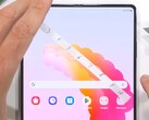 L'UTG del Samsung Galaxy Z Fold6 potrebbe essere immune ai graffi delle unghie, a differenza del Galaxy Z Fold5. (Immagine: JerryRigEverything)