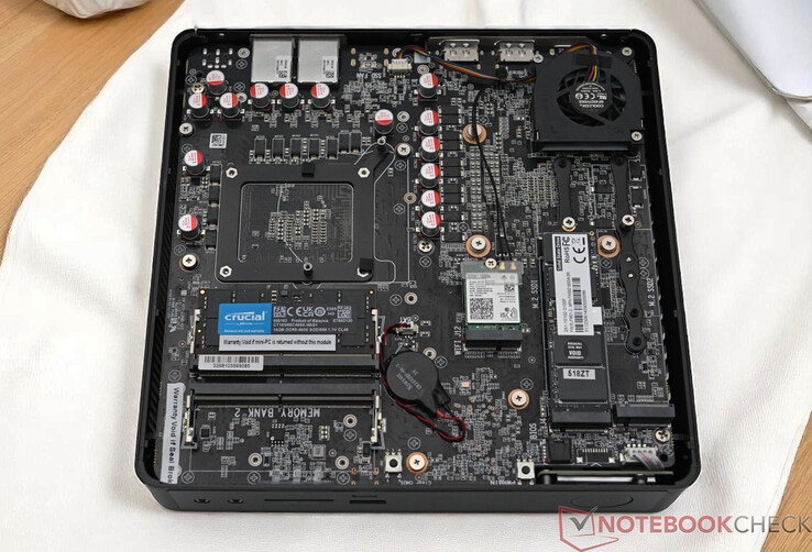 Zotac Zbox Magnus EN374070 senza piastra inferiore